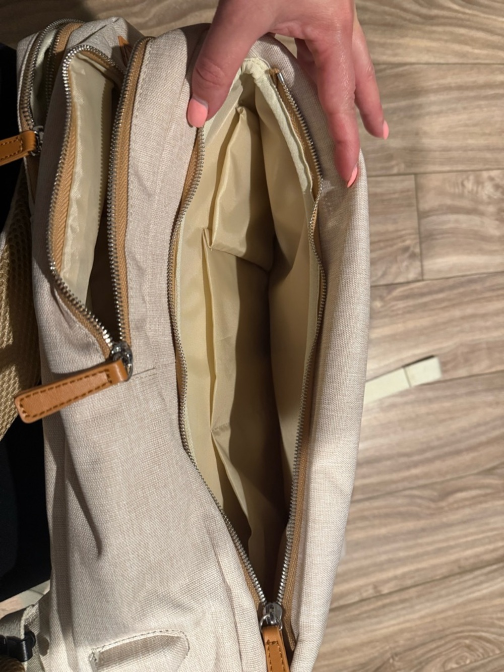 Nordace Cream Sienna Smart Backpack with Tan Accents - Picture 5 of 7
